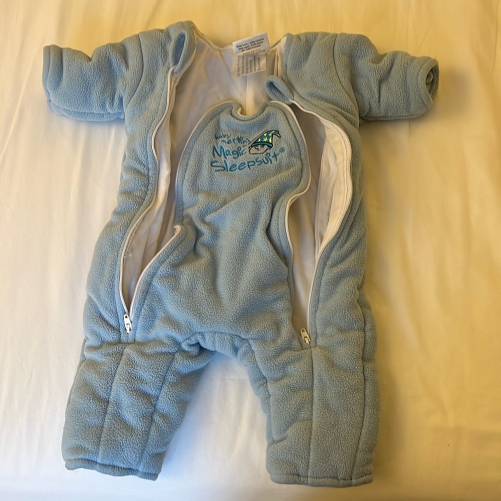 Fleece Merlin sleepsuit. Small 3-6.